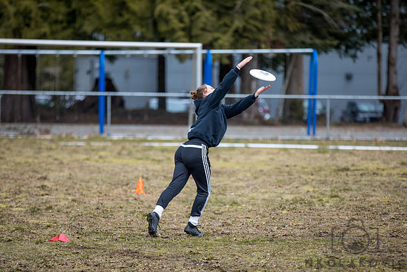 049A7910
